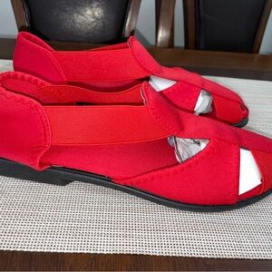New size 10 Women’s red sandals